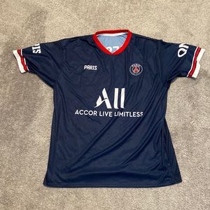 Paris Saint-Germain Lionel Messi jersey (fits XL)